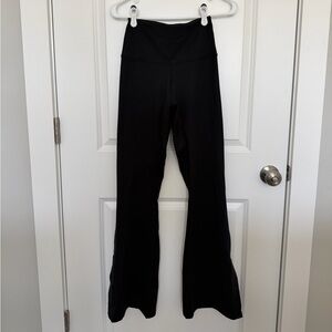 Offline by Aerie The Hugger Split Hem Bootcut Legging